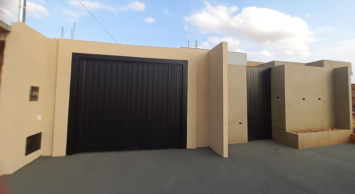 CASA com 2 dormitórios, 2 banheiros e 2 vagas em CANDIDO MOTA, 56 m² construídos